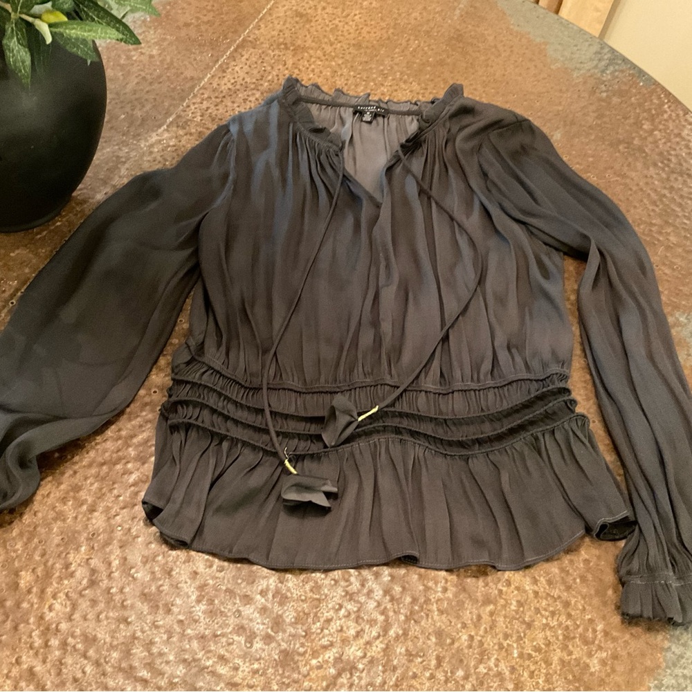 Gray silky shirt size M